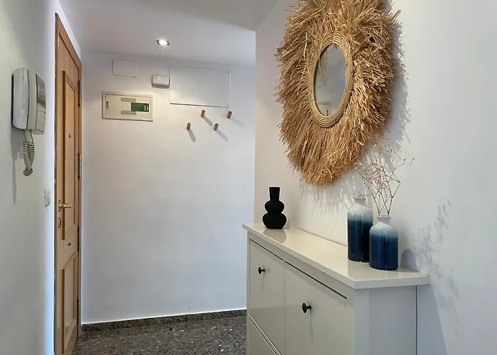 Апартаменты Singularstays El Grao *